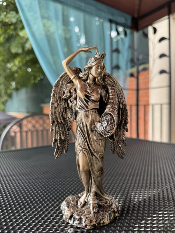 Boginja bogatstva sa krilima